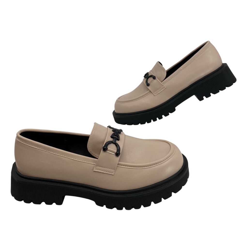 Mudd Beige Black Loafers Platform Round Toe | Womens 10